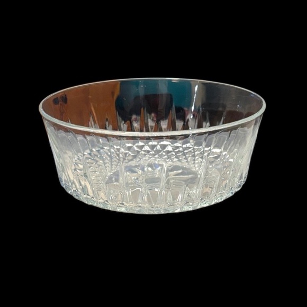 Elegant Vintage Clear Glass Serving Bowl - Picture 16 of 16